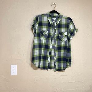 Delia’s Plaid Short Sleeve Button Down Shirt XL
